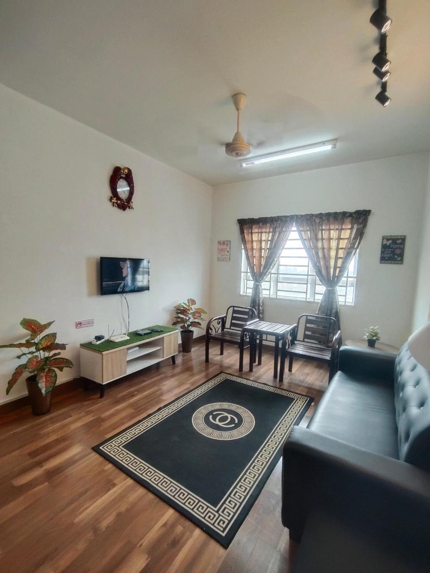 Anggerik Camelia Homestay Apartment Ladang Tok Pelam Kuala Terengganu Eksteriør bilde