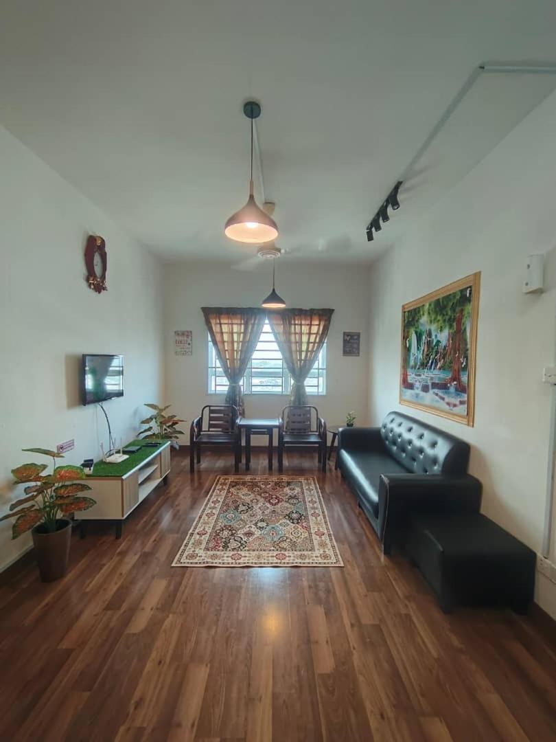 Anggerik Camelia Homestay Apartment Ladang Tok Pelam Kuala Terengganu Eksteriør bilde