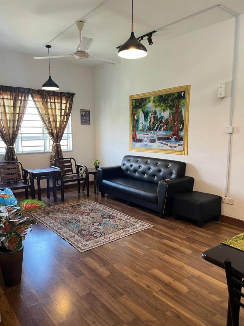 Anggerik Camelia Homestay Apartment Ladang Tok Pelam Kuala Terengganu Eksteriør bilde
